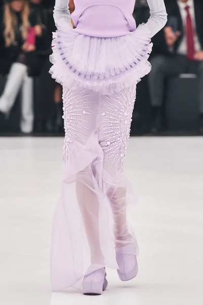 Look 37